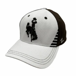 Wyoming Cowboys Ludacris FlexFit Hat – White/Brown